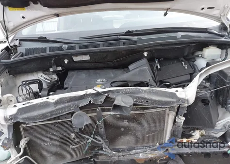 2015 Toyota Sienna Limited 7 Passenger/Limited Premium 7 Passenger/Xle 7 Passenger/Xle Premium 7 Passenger z USA, uszkodzony, nr VIN 0005TDDK3DC1FS110